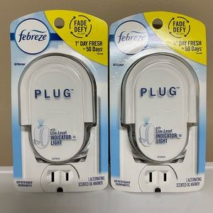 Febreze PLUG Oil Warmer Fade Defy Lot of 2